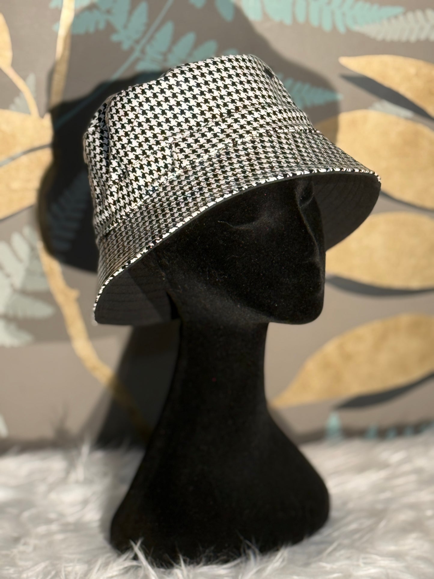 Cappello da pioggia pied de puole