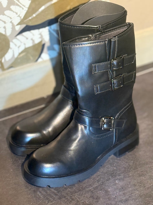 Stivali combat con cinturino