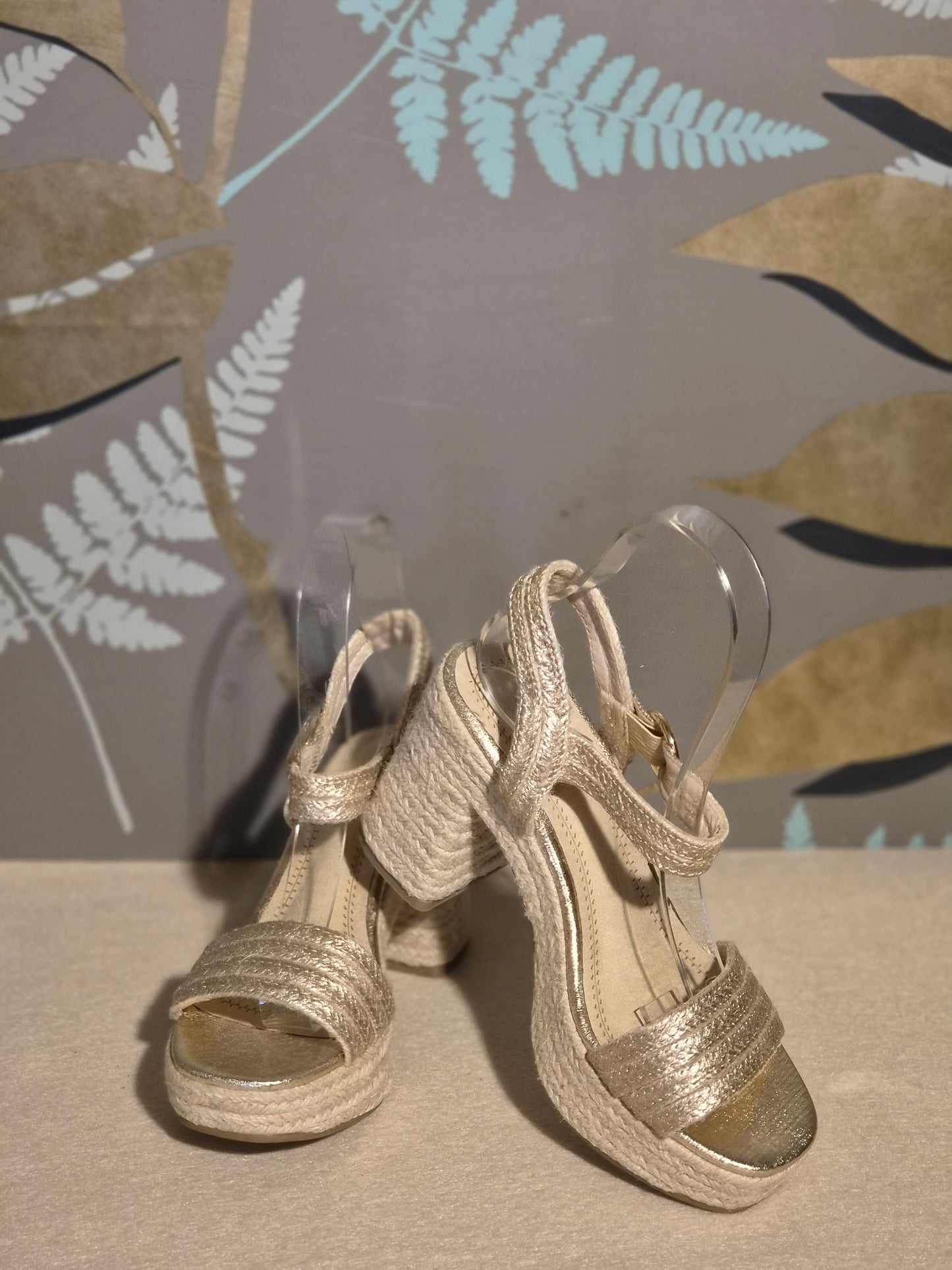 Sandalo raffia