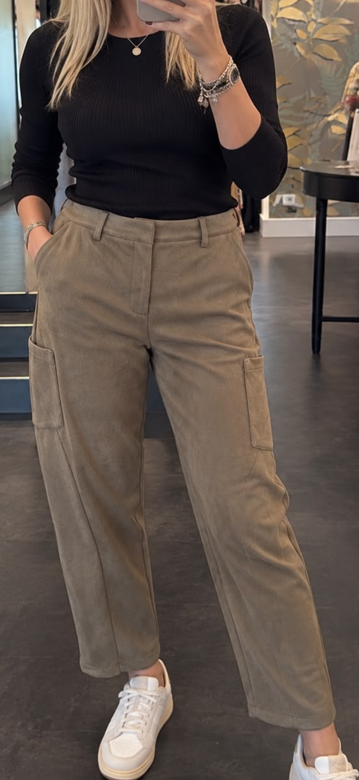 Panta camoscio con tasche