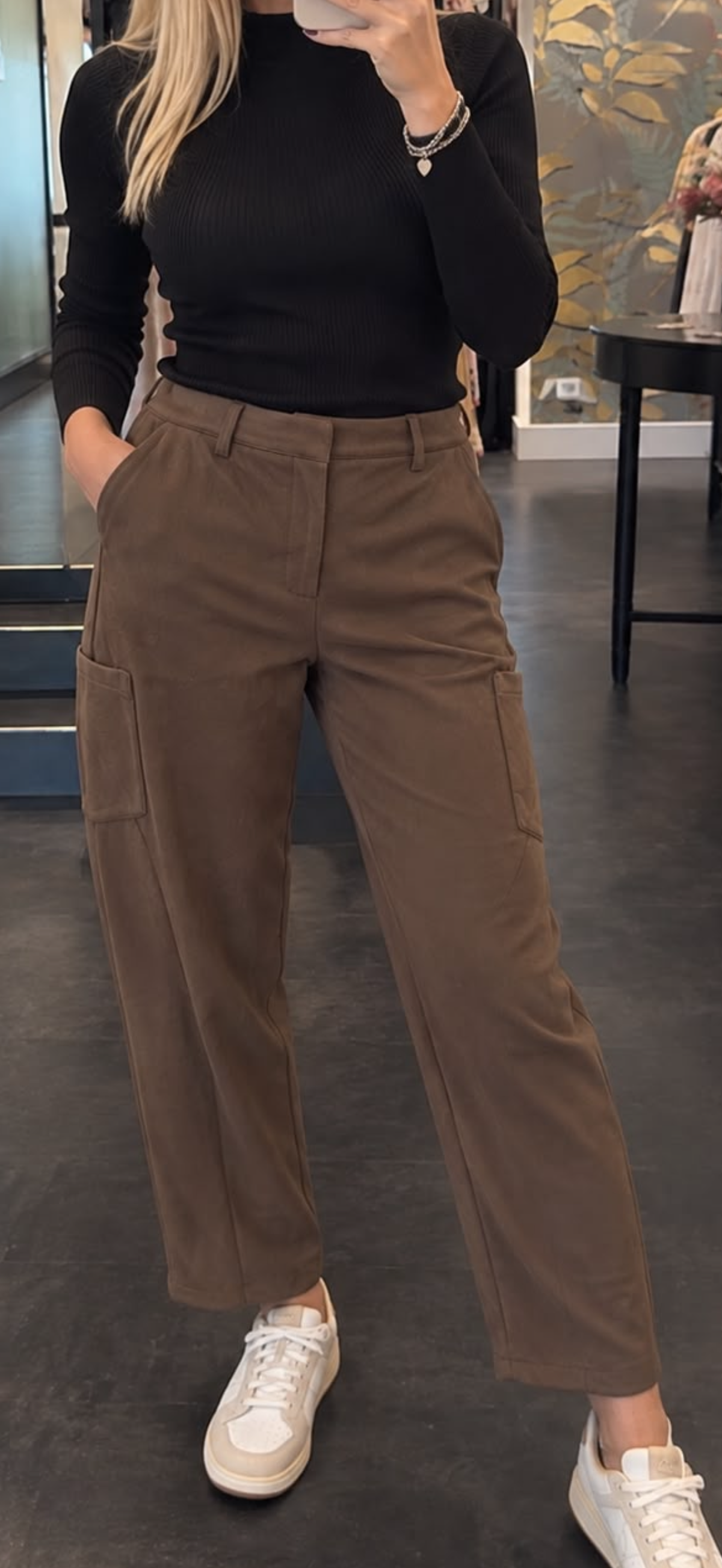Panta camoscio con tasche