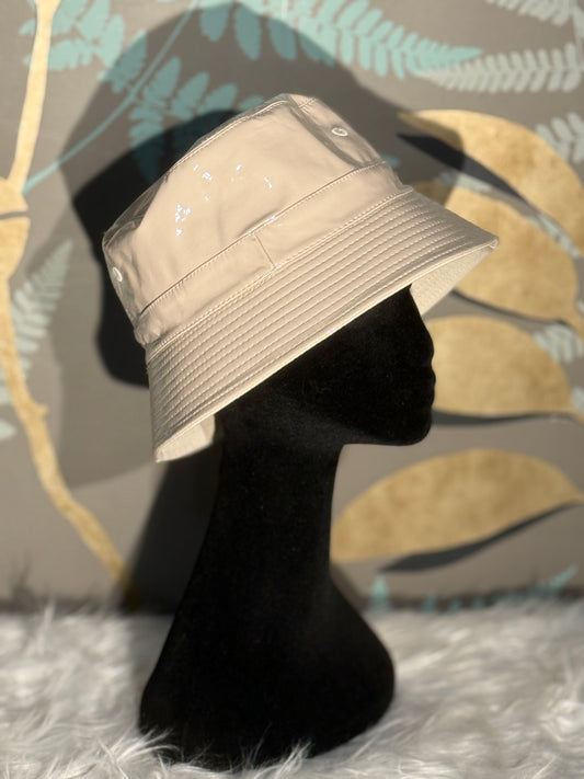 Cappello da pioggia beige