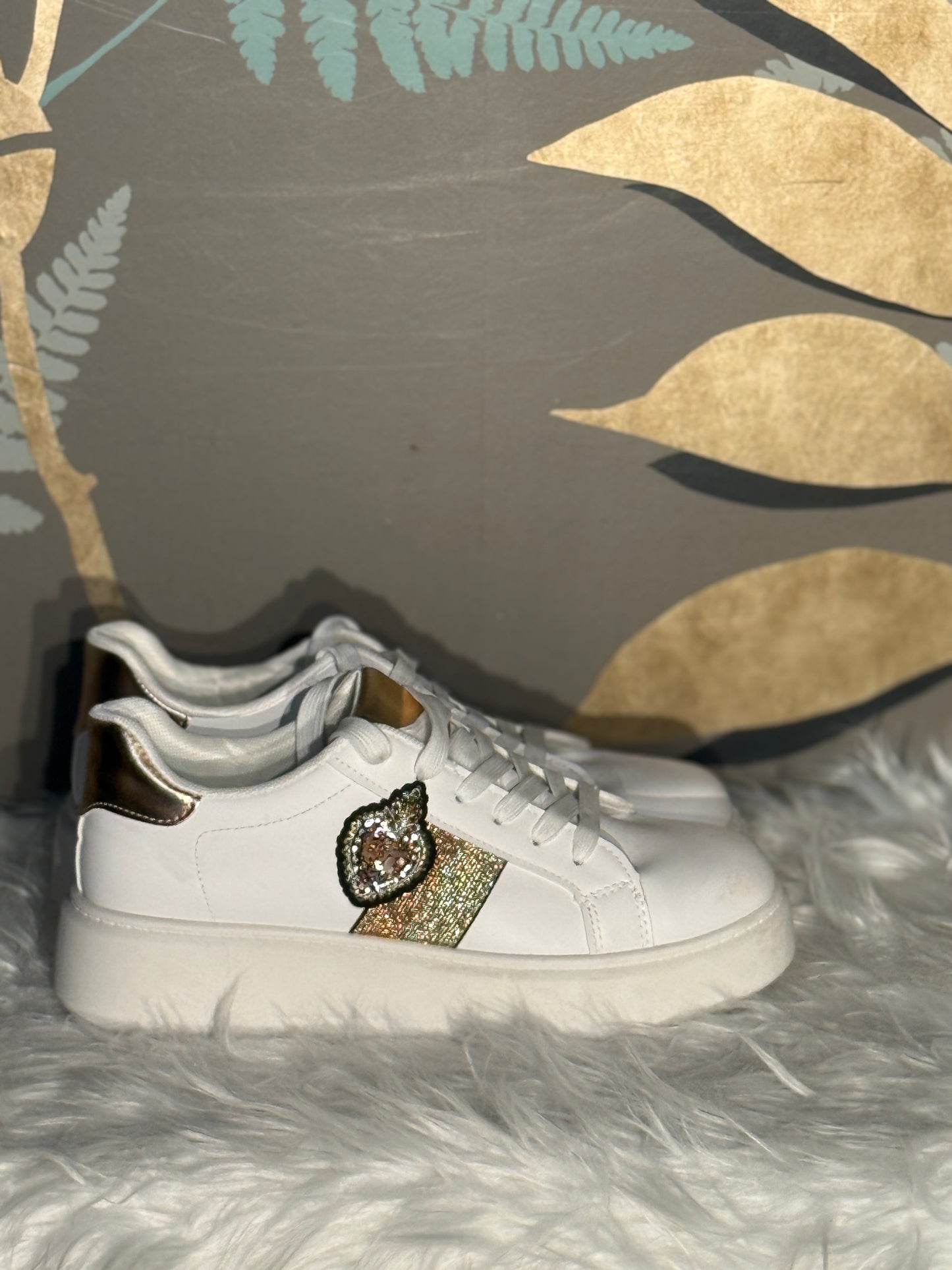 Sneackers cuore sacro