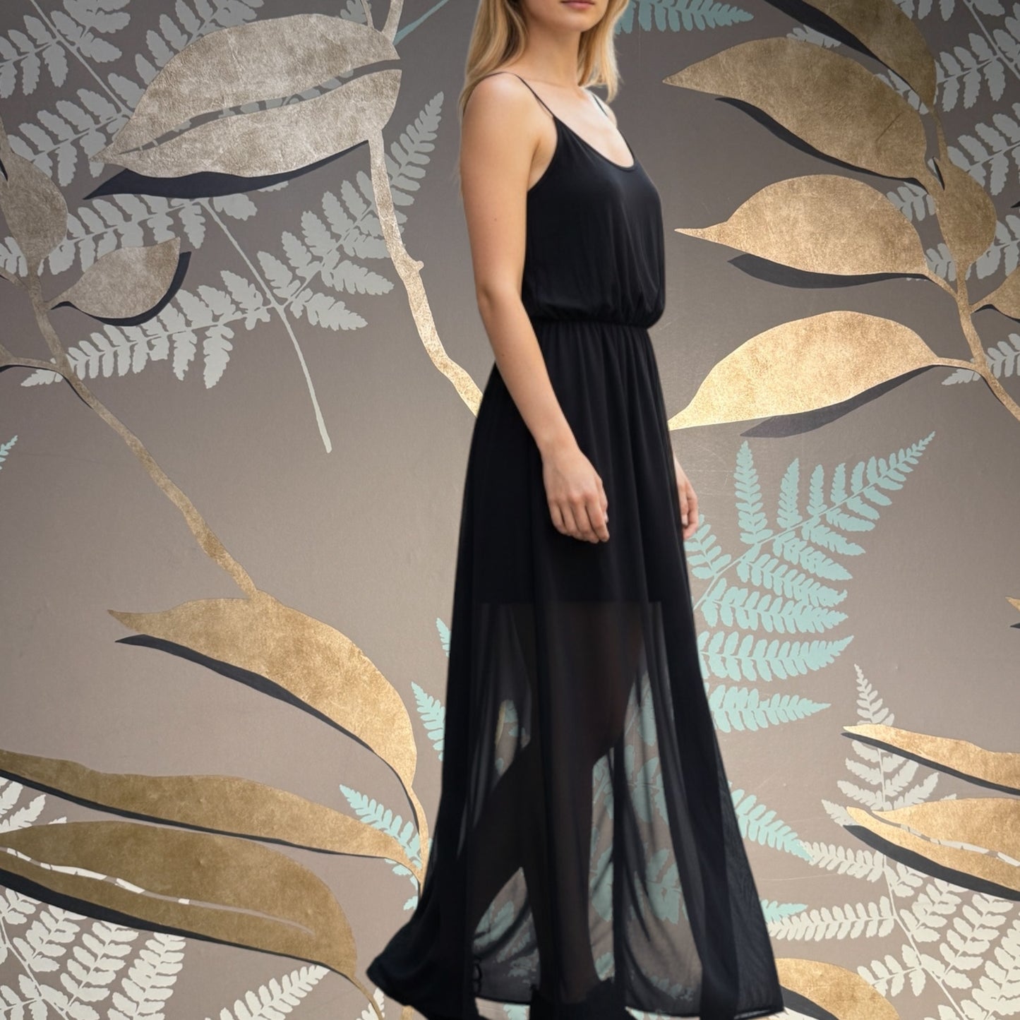 Vestito lungo con gonna voile