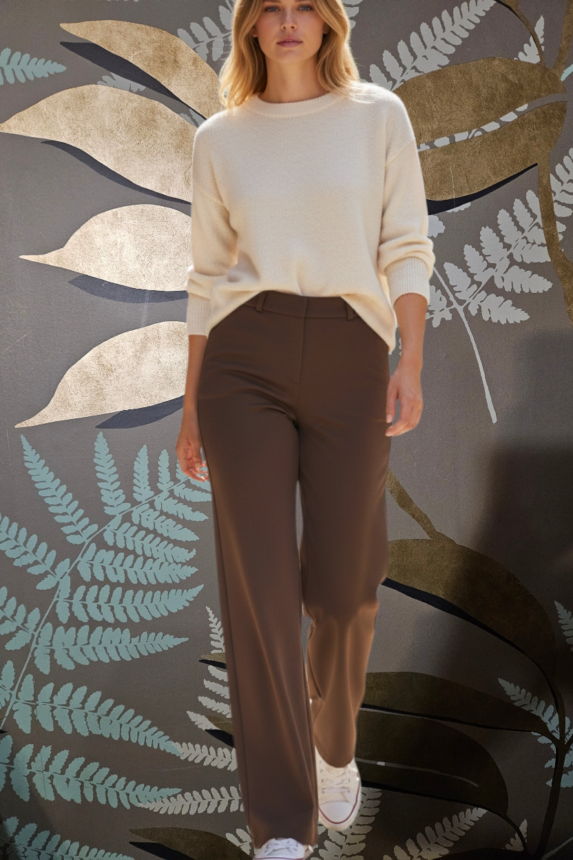 Pantalone gambale largo
